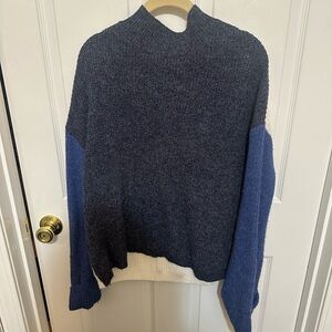 Colorblock Sweater with Blue and navy Tones